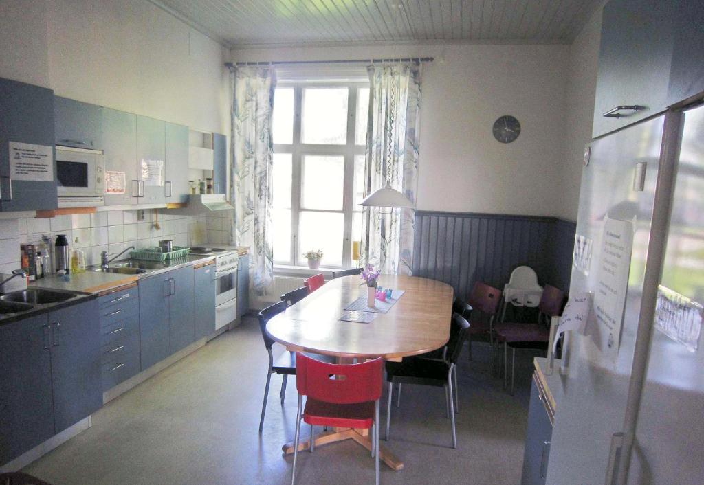 Kuchyň nebo kuchyňský kout v ubytování Ediths Pensionat