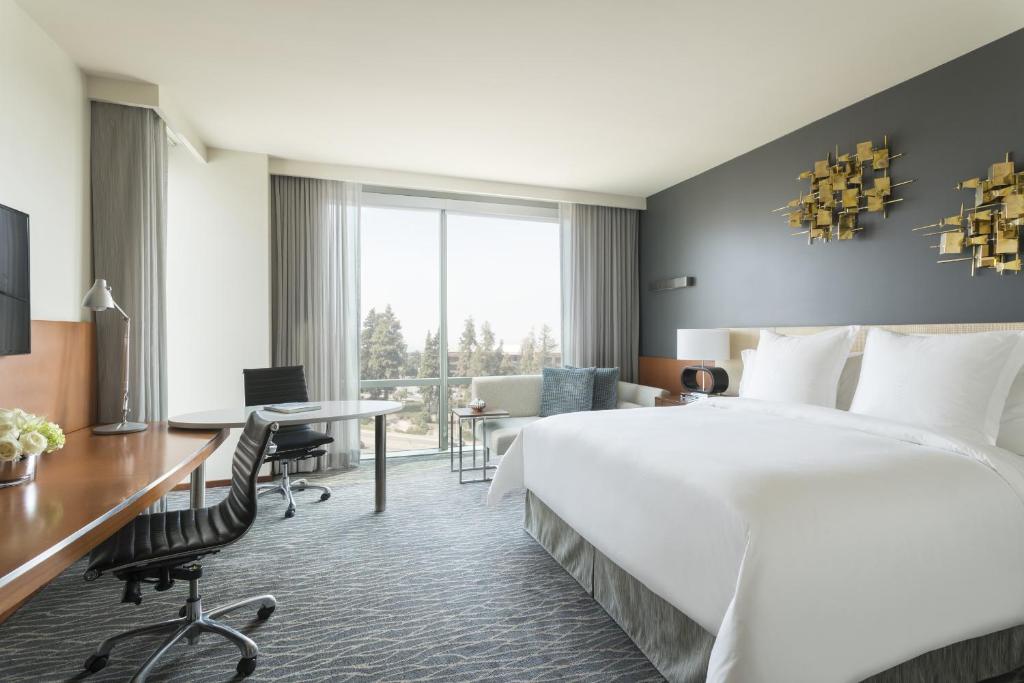 Four Seasons Hotel Silicon Valley at East Palo Alto - 