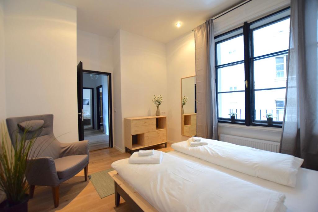 Posteľ alebo postele v izbe v ubytovaní Luxury Apartment by Hi5 - Bajcsy Suite