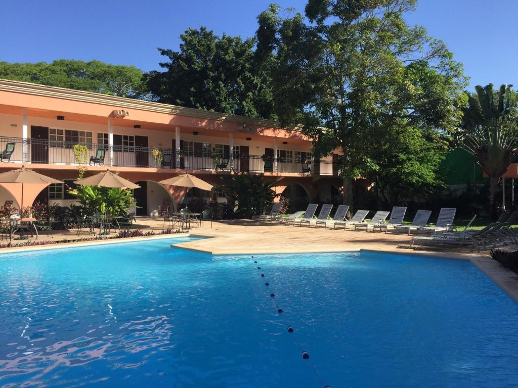Piscina a Hotel Chichen Itza o a prop