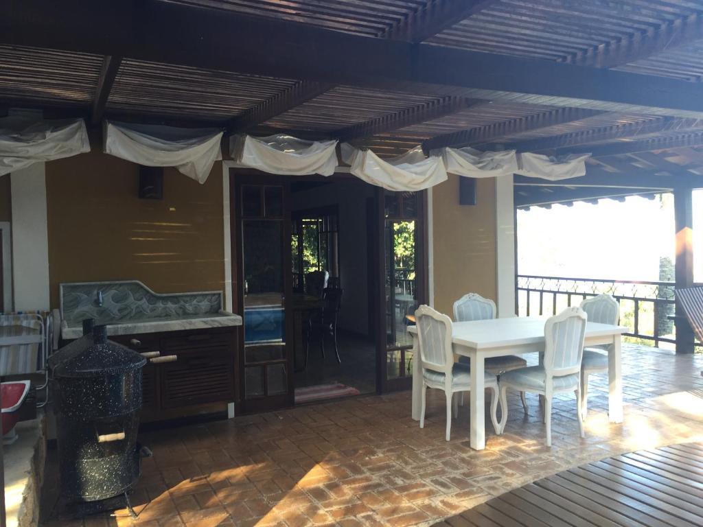  Casa com linda vista para o mar