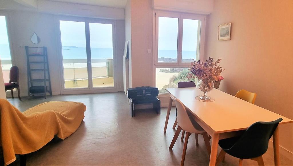 Appartement vue mer imprenable sur Saint Malo 2 à 4 personnes
