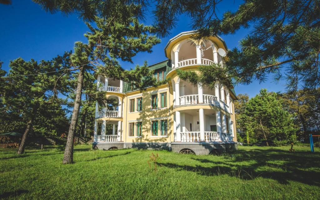 Zahrada ubytování Marshal Resort Kobuleti