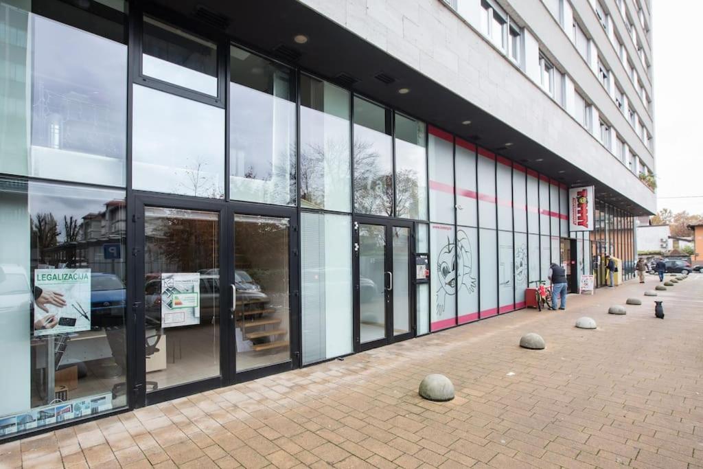 Budynek, w którym mieści się apartament