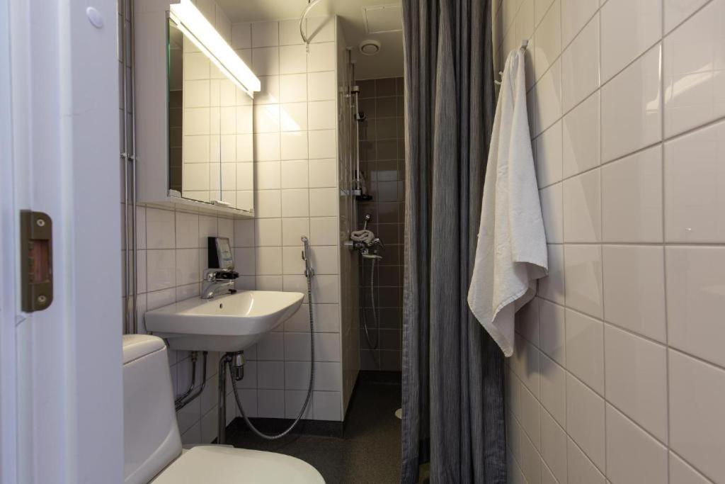 Hostel Linnasmäki - Habitación Doble