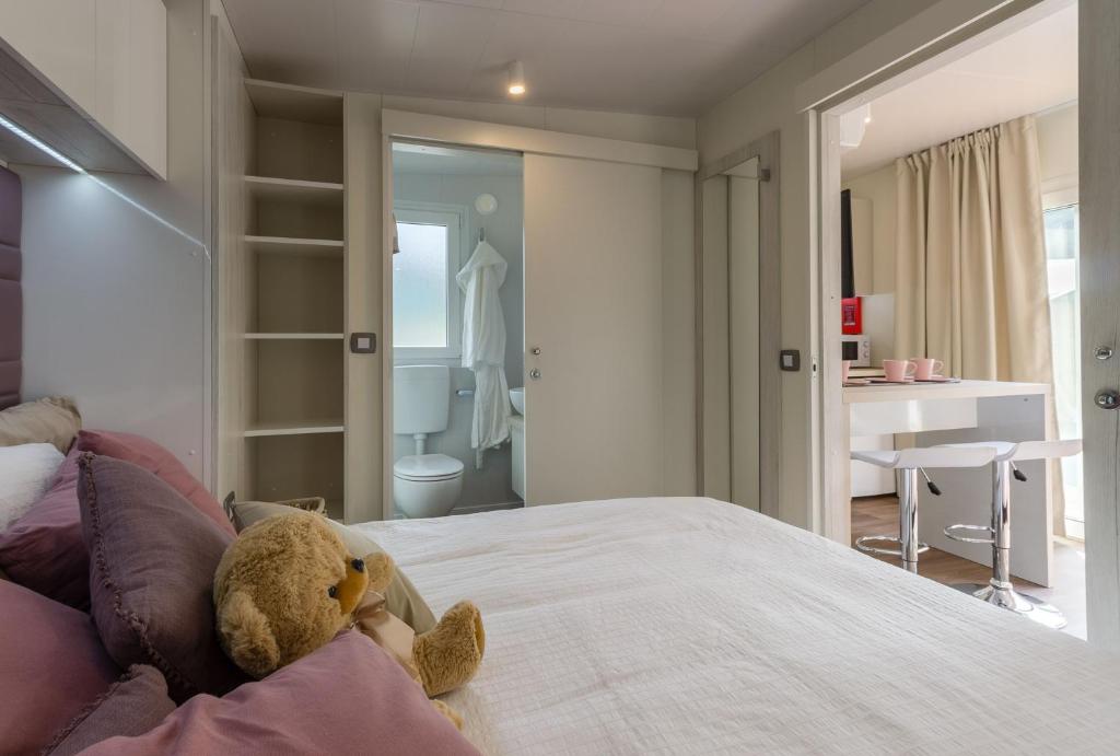 Eurocamp Mobile Homes at Campsite Porton Biondi - 4