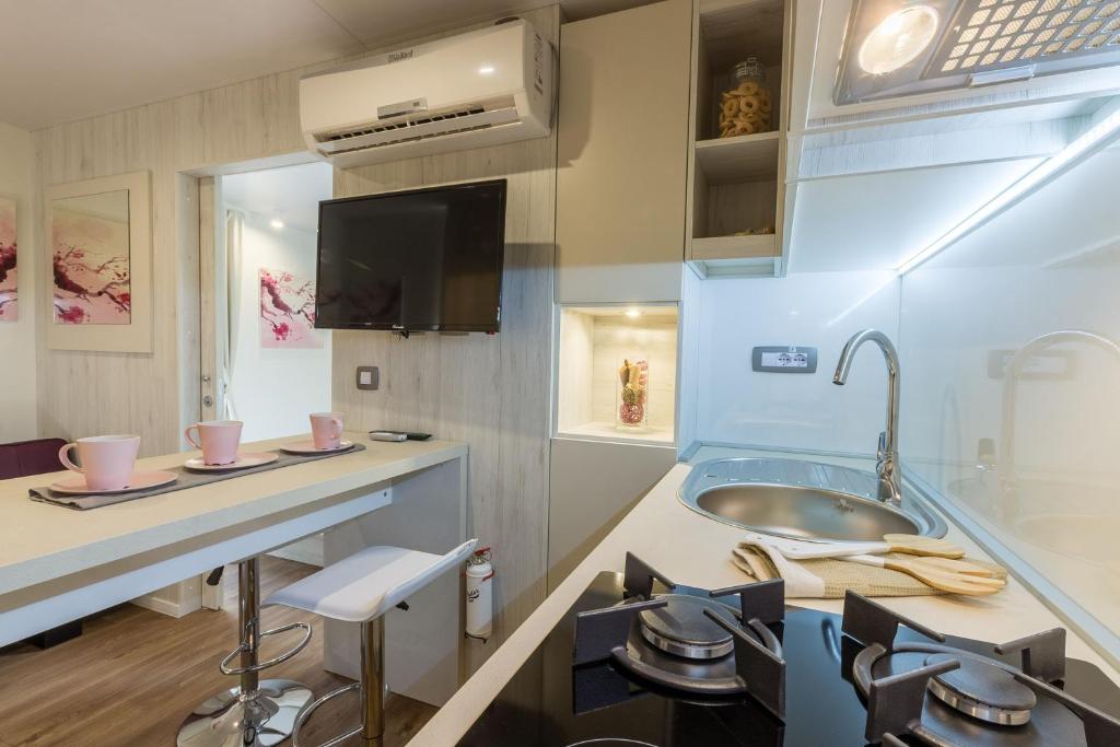 Eurocamp Mobile Homes at Campsite Porton Biondi - 13