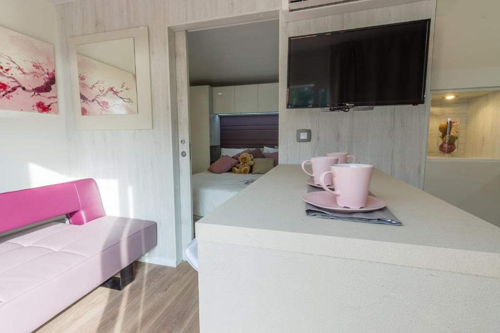 Eurocamp Mobile Homes at Campsite Porton Biondi - 10