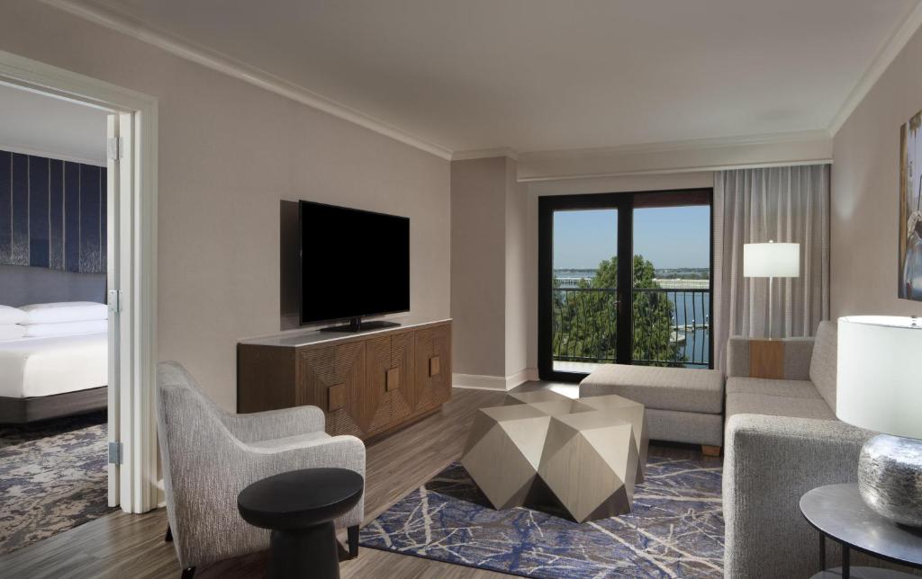 Hilton Dallas/Rockwall Lakefront Hotel - 