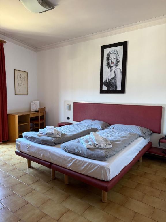 Euro Hotel - Habitación Doble O Twin