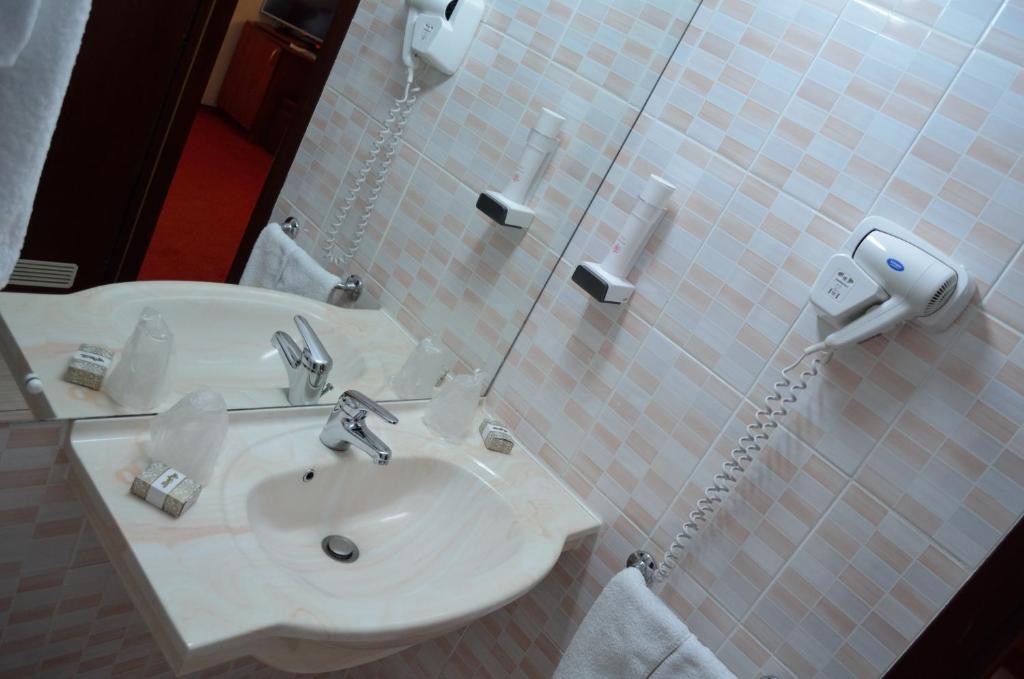 Fotografie z fotogalerie ubytování Hotel Rusu v destinaci Petrosani