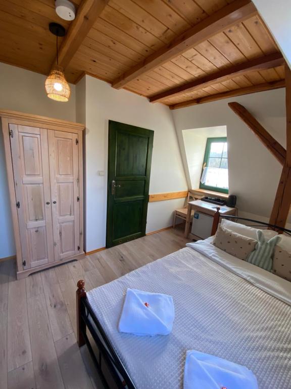 Młyn Wielisław Agroturystyka i Restauracja - Habitación Doble Con Baño Privado