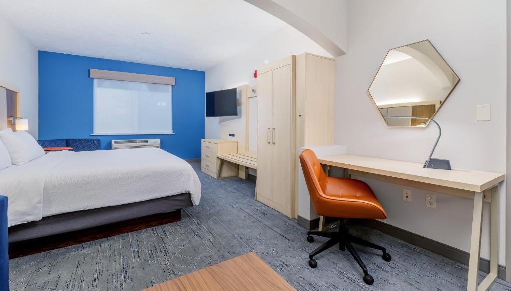 Holiday Inn Express Hotel & Suites Medford-Central Point by IHG photo