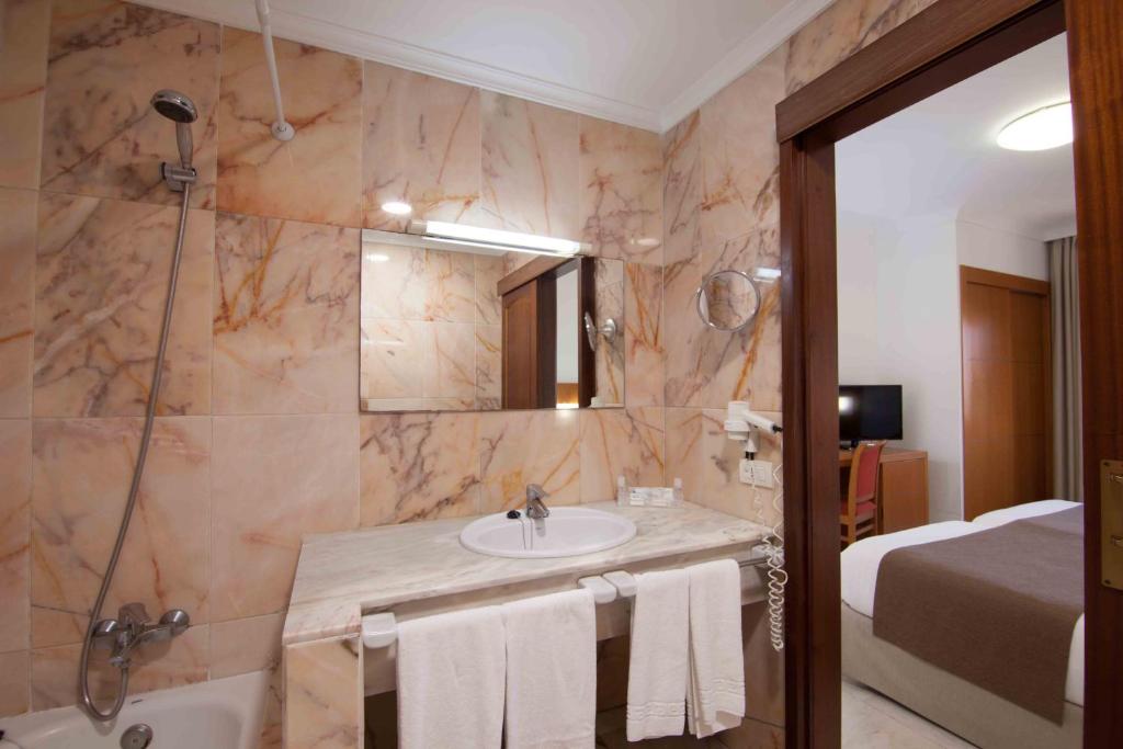 Hotel Principe Paz - Small Double Room