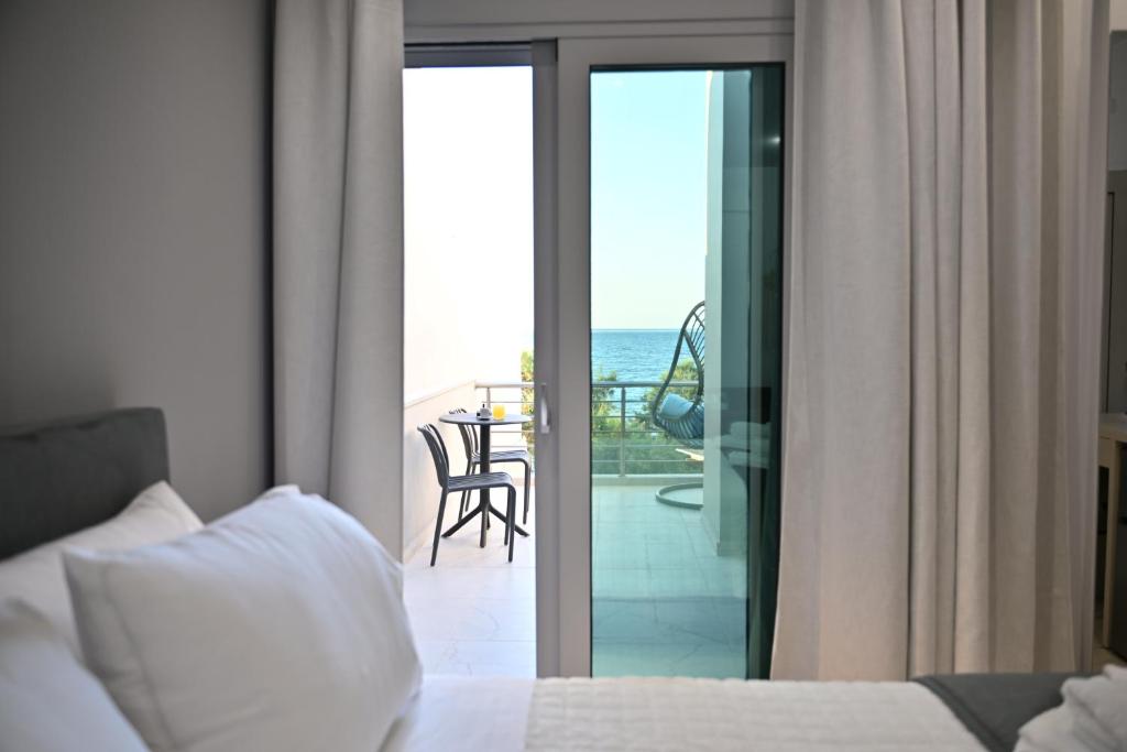 Almyra Suite