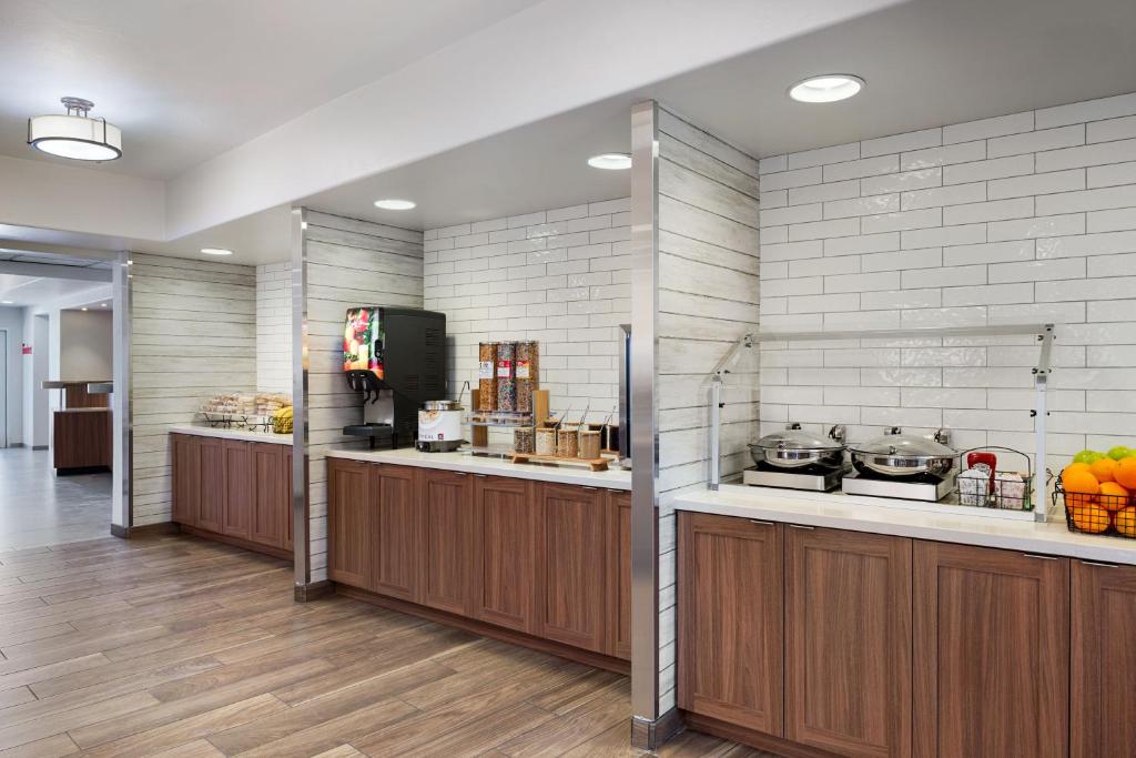 Fairfield Inn & Suites San Diego Old Town photo