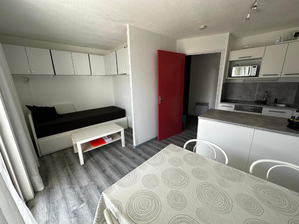 Studio Le Couchant - Piscine, Clim & Plage à 150m