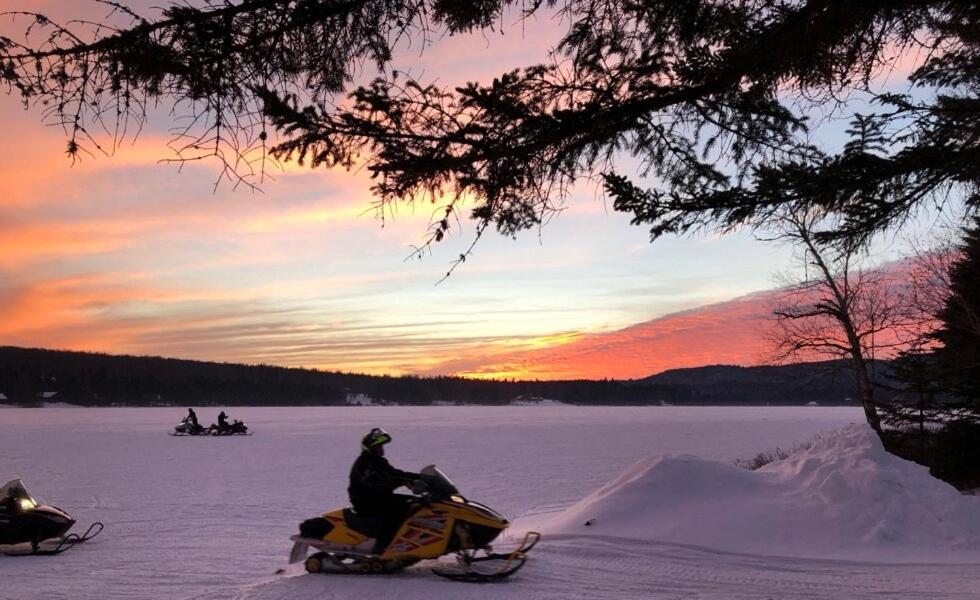 Ossipee Lake House - Three-Bedroom House