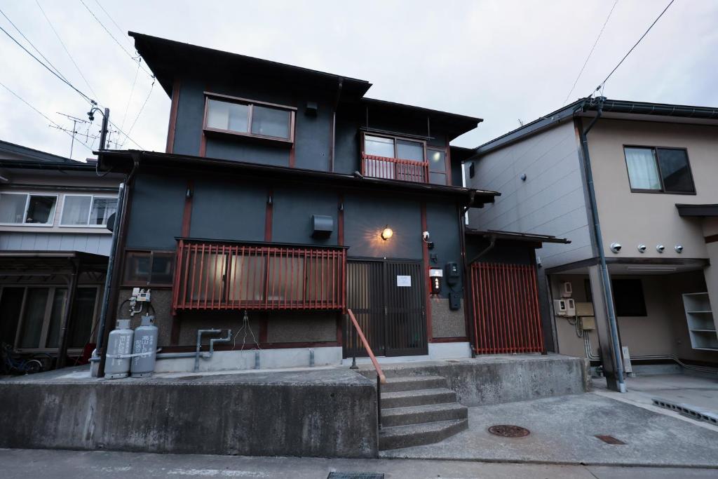 T302 Elegant Private Villa Near Hie Shrine Sleeps 13