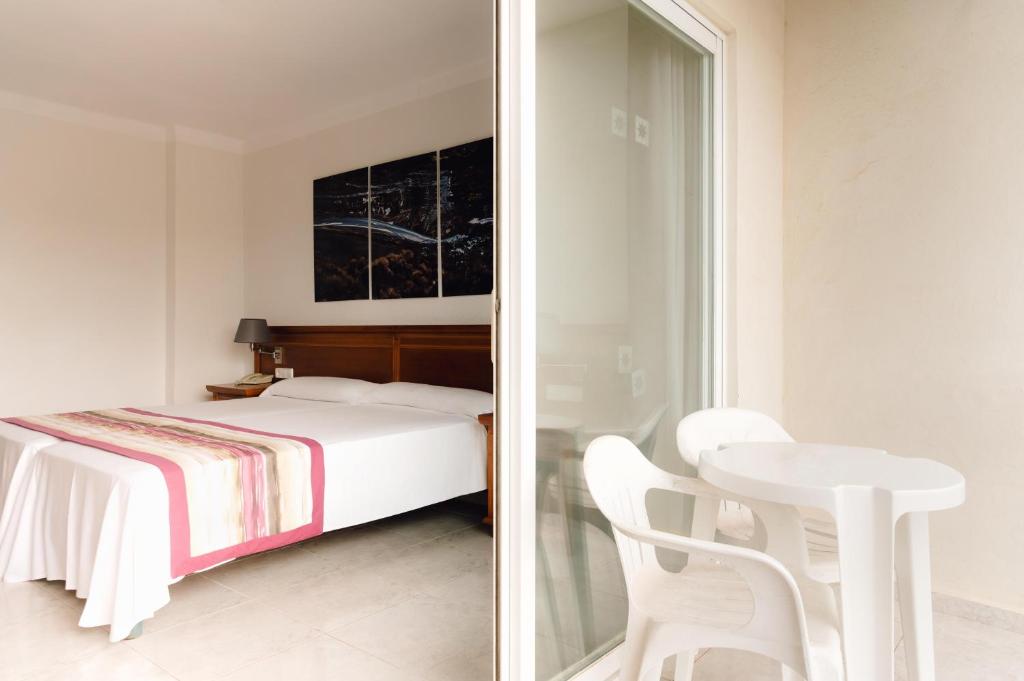 Hotel Coral Beach by MIJ - 