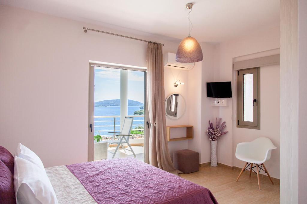 A bed or beds in a room at Villa Maria PF