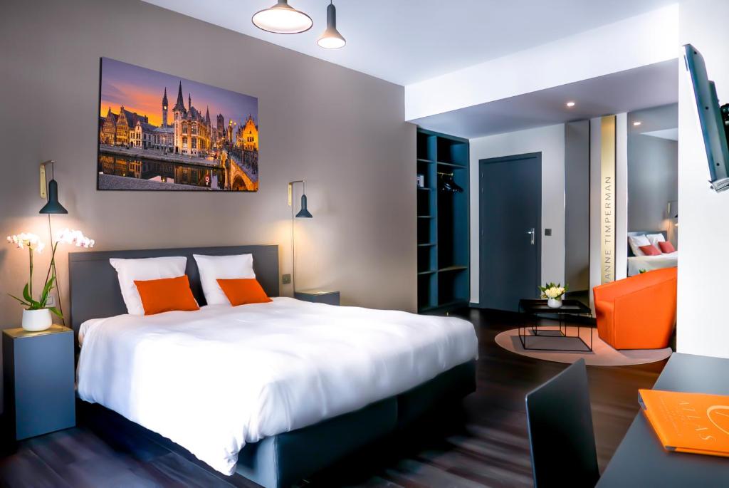 Postel nebo postele na pokoji v ubytování Atlas Hotel Brussels