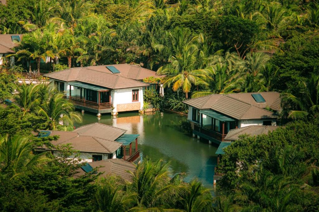 Biệt Thự 2 Phòng Ngủ Nhìn Ra Vườn