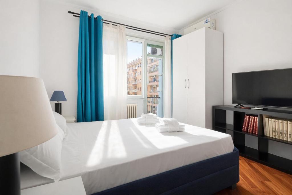 Elegantis Scalia Comfortable Apartment with 2 Private Balcony - Vaticano, Metro and Historic Centre Nearby