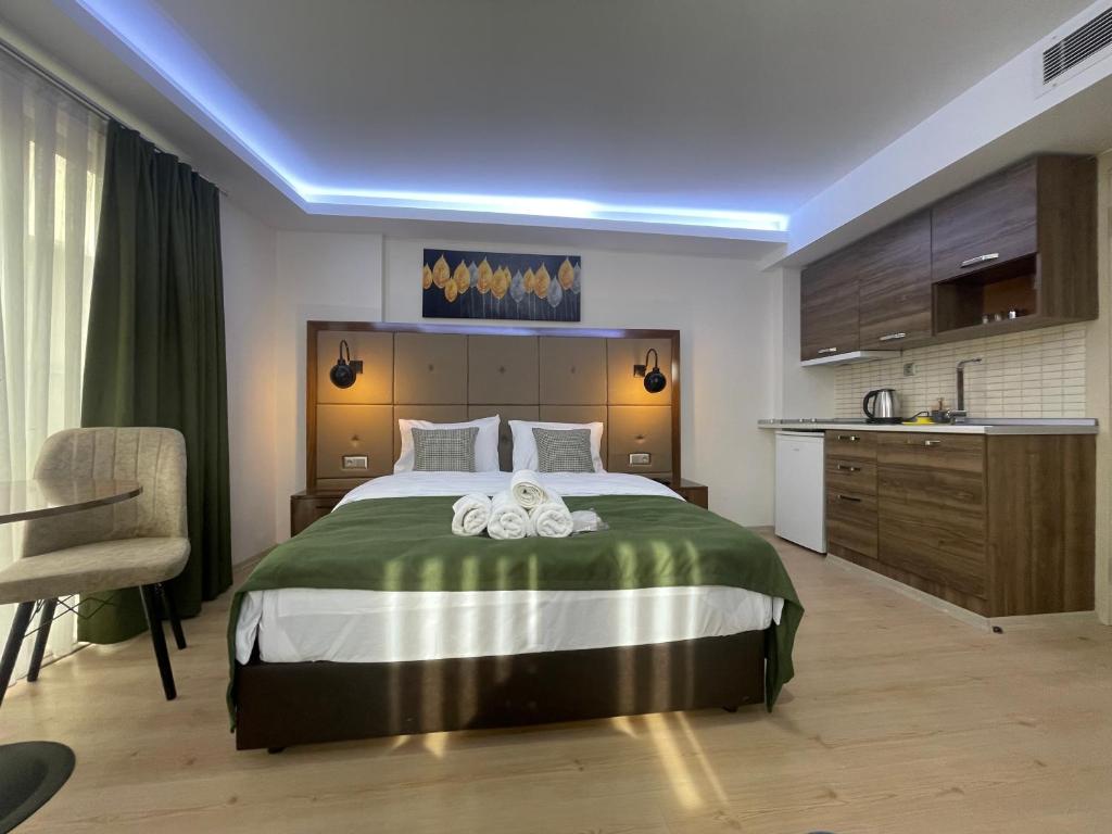 Elegance Suites - Deluxe Suite