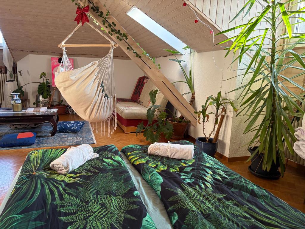 Urban Oasis - Green attic in Iconic Langstrasse