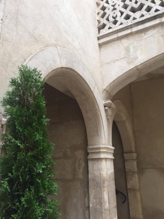 La Cour - 