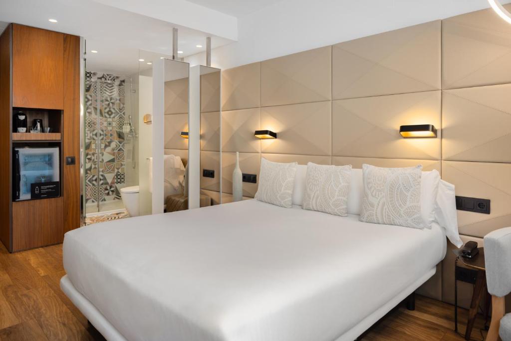 Hotel SB Glow 4 Sup - Double Or Twin Room