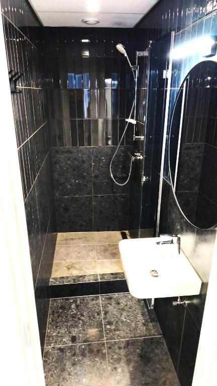 Tuukri 54 Budget Rooms – 8