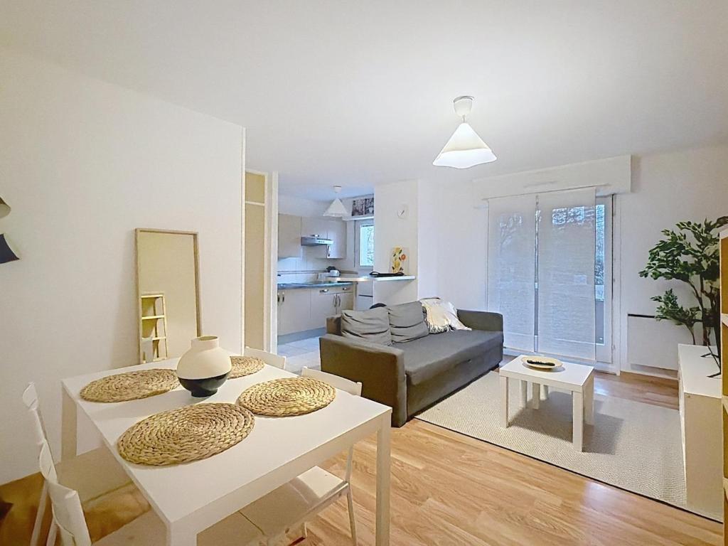 Bienvenue au Belle Hélène appartement calme – photo 1