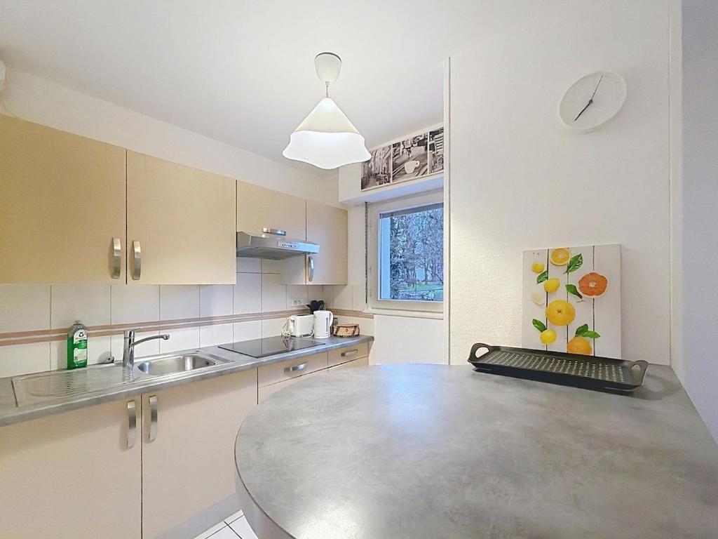Bienvenue au Belle Hélène appartement calme – photo 8