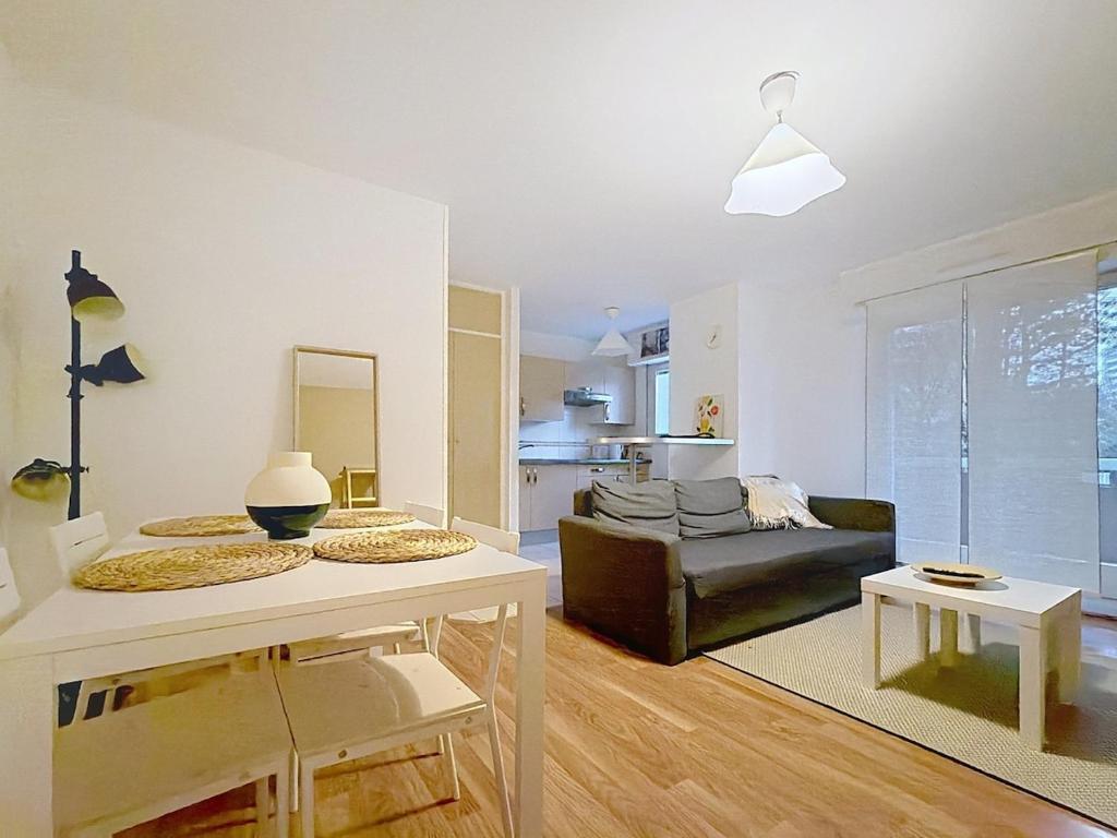 Bienvenue au Belle Hélène appartement calme – photo 16