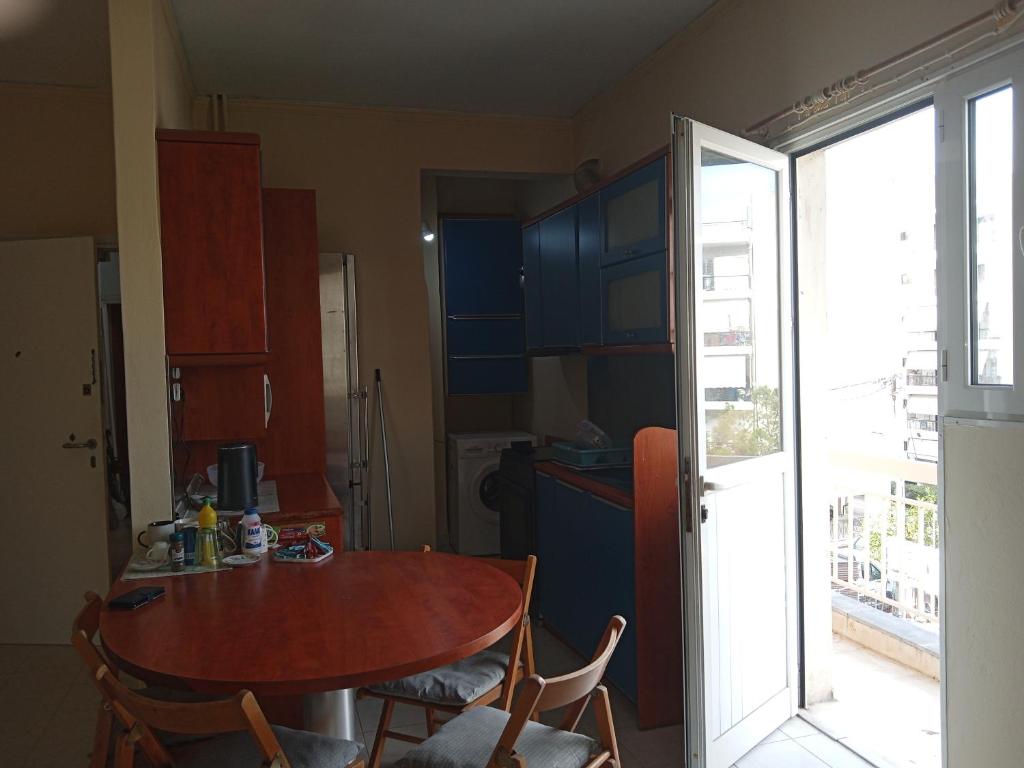 Appt Near Attika Riviera
