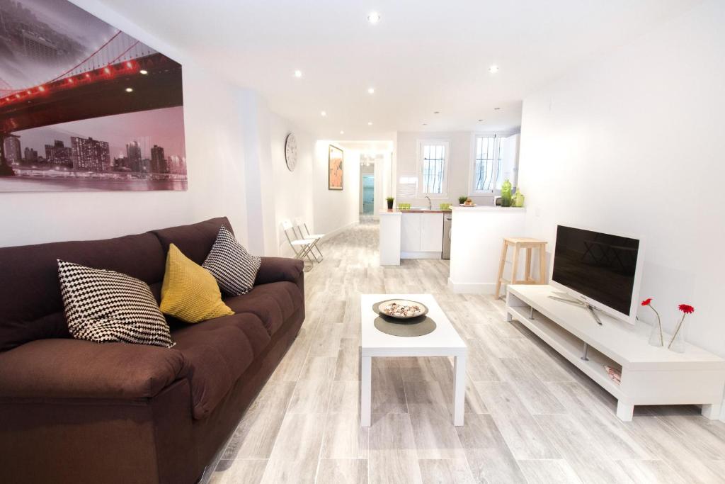 C16 - Modern & Comfortable 4 beds Apartment