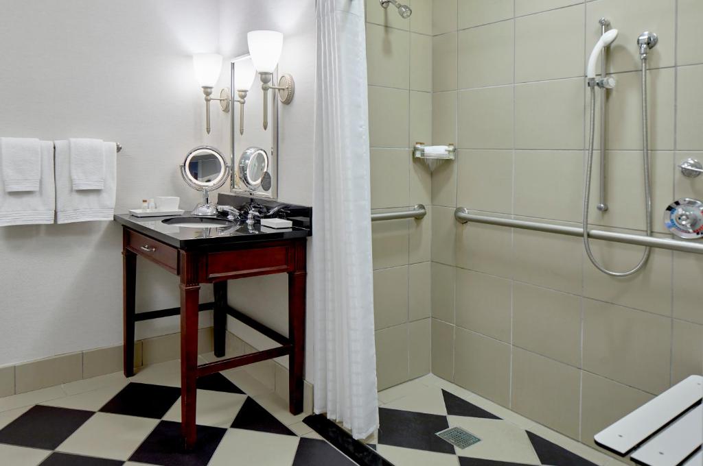 The Battle House Renaissance Mobile Hotel & Spa - 