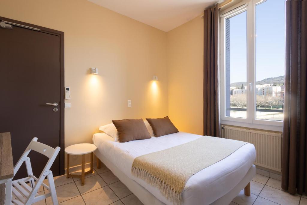 L'Aptois Hôtel - Centre Ville - Local Vélos - Habitación Doble Pequeña