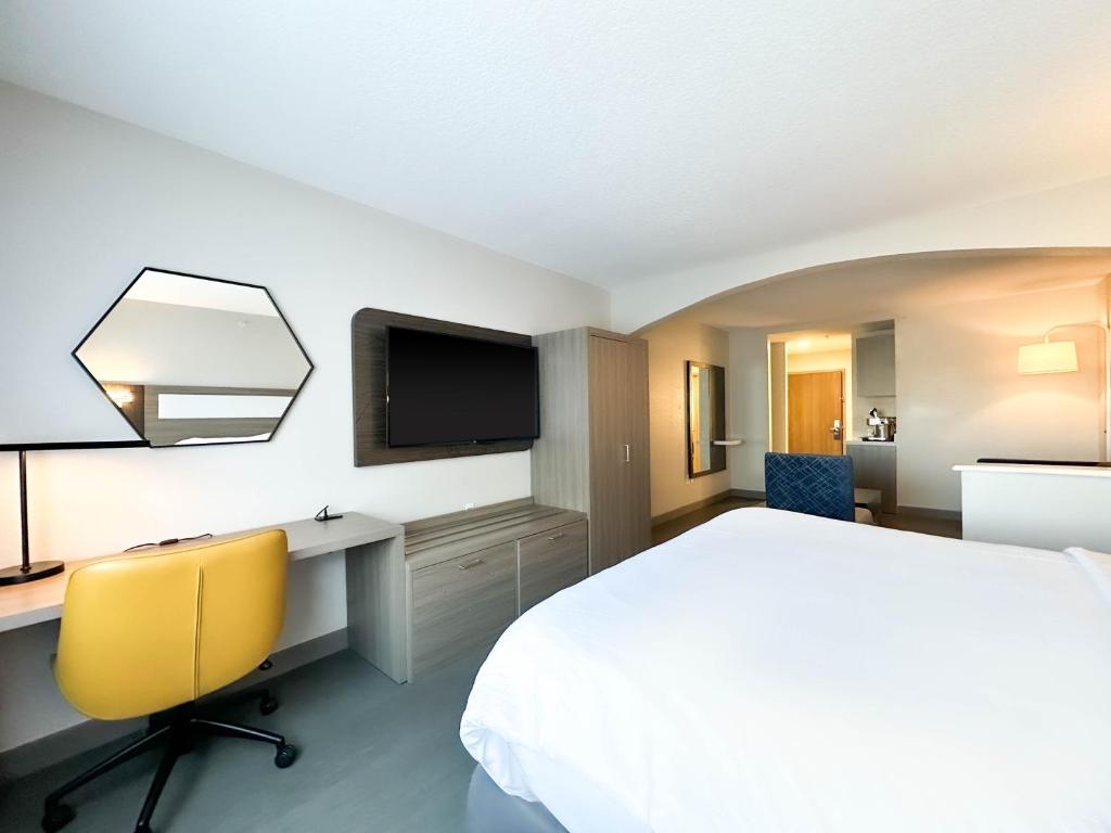 Beach Holiday Inn Express & Suites Clermont SE - West Orlando by IHG - Suite Reale Con Vista Fontana
