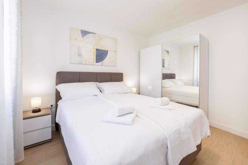 Lotos Apartment