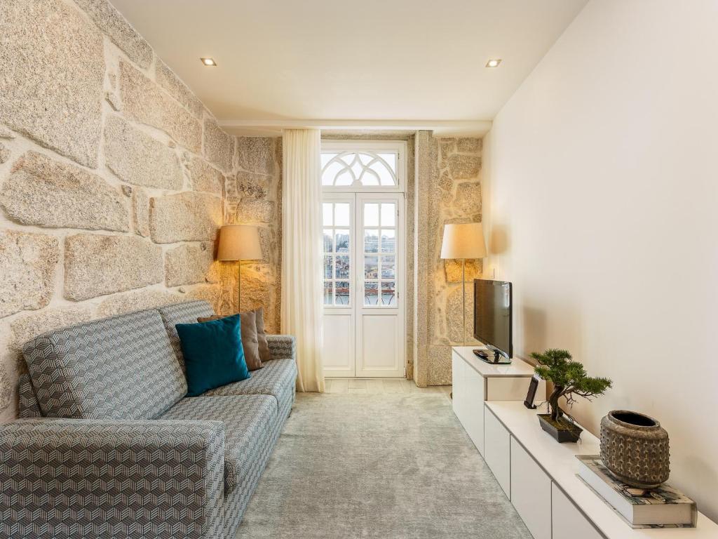 Rustic Stone Hideaway near Oporto River