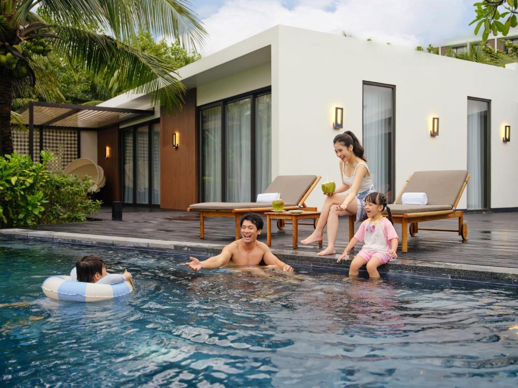 Three-Bedroom Presidential Villa with Private Pool and Sea View