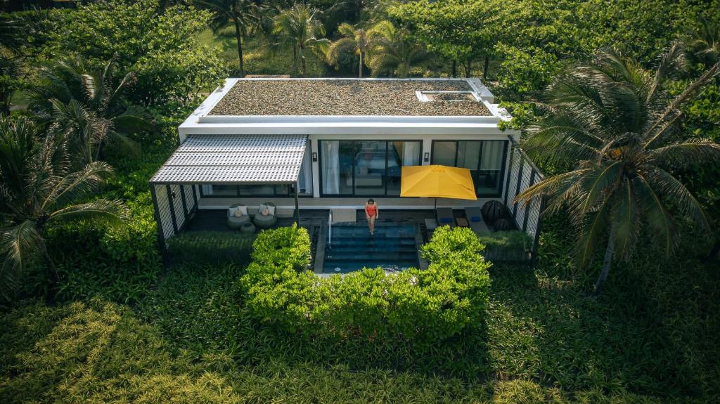 One-Bedroom Villa with Private Pool and Resort View