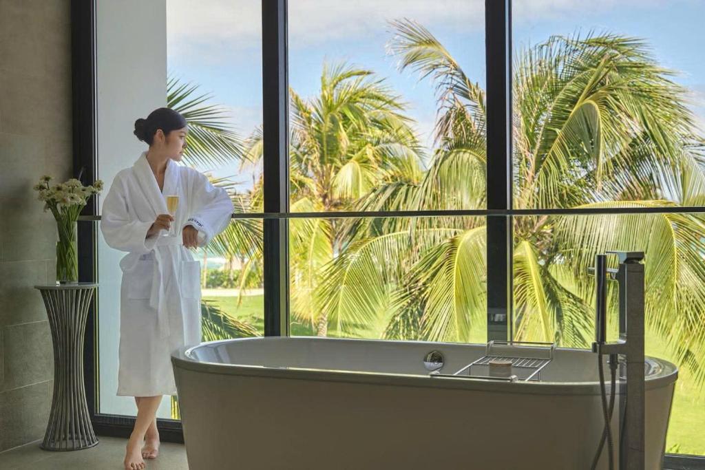 Biệt thự 3 Phòng ngủ có Hồ bơi Riêng và Nhìn ra Biển