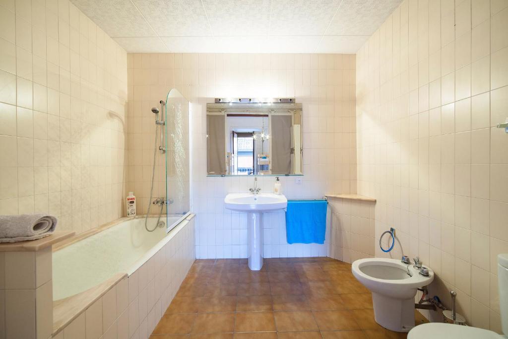 Koupelna v ubytování Bed in Girona