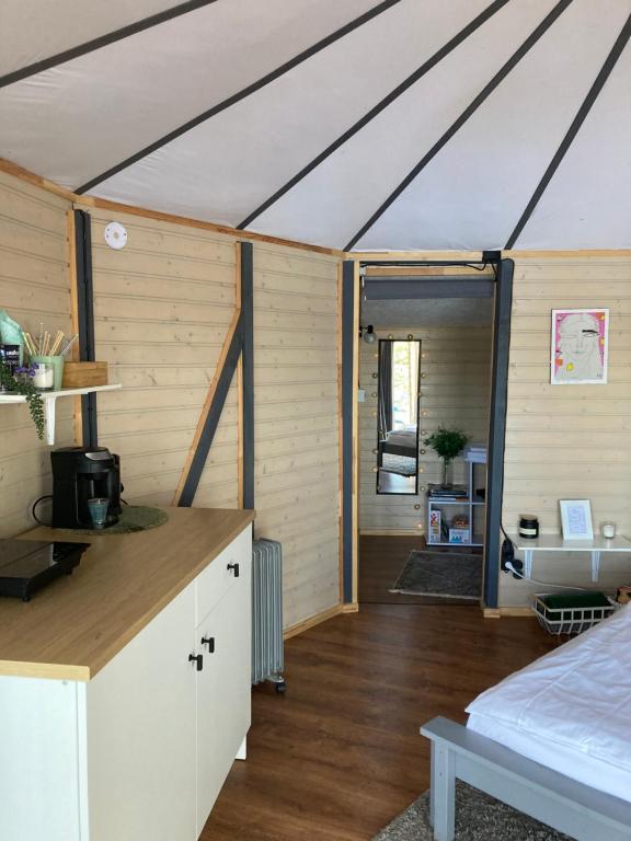 Kaimo Turizmo Sodyba Šniūrai - Tweepersoonskamer Met Uitzicht Op Het Meer