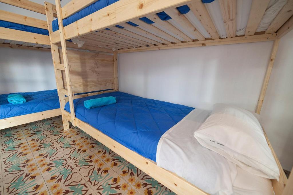 Postel nebo postele na pokoji v ubytování Bed in Girona