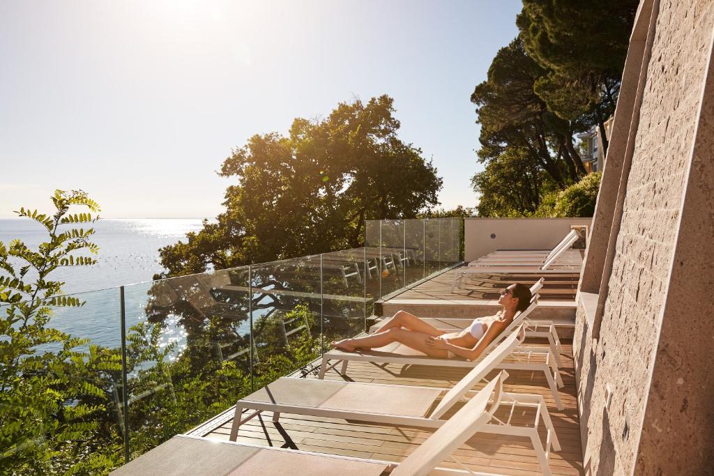 Hotel Riviera & Maximilian's - Resim 38